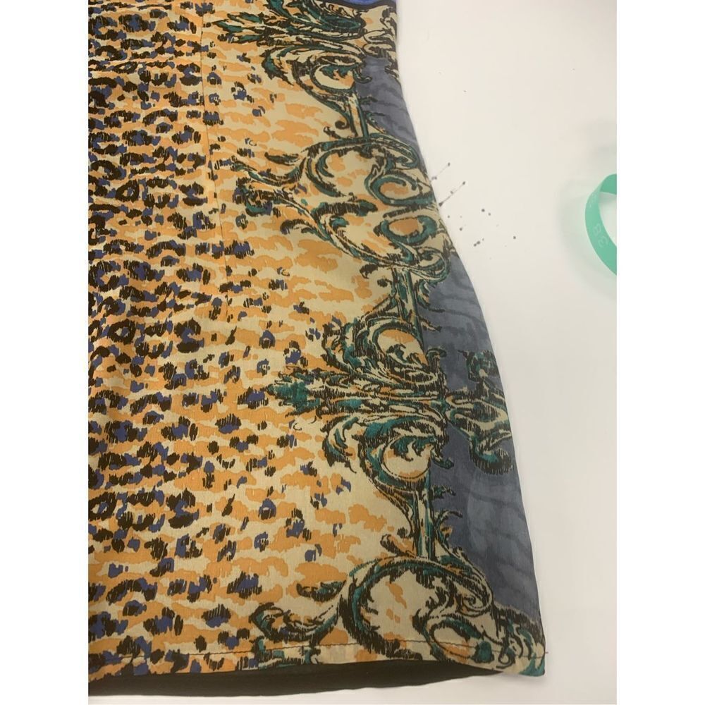 Sleeveless Patterned Top - Picture 2 of 7